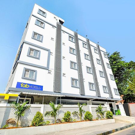 Fabhotel Ssr Ikon Suites - Nr Hyderabad Central University, Kondapur Dış mekan fotoğraf
