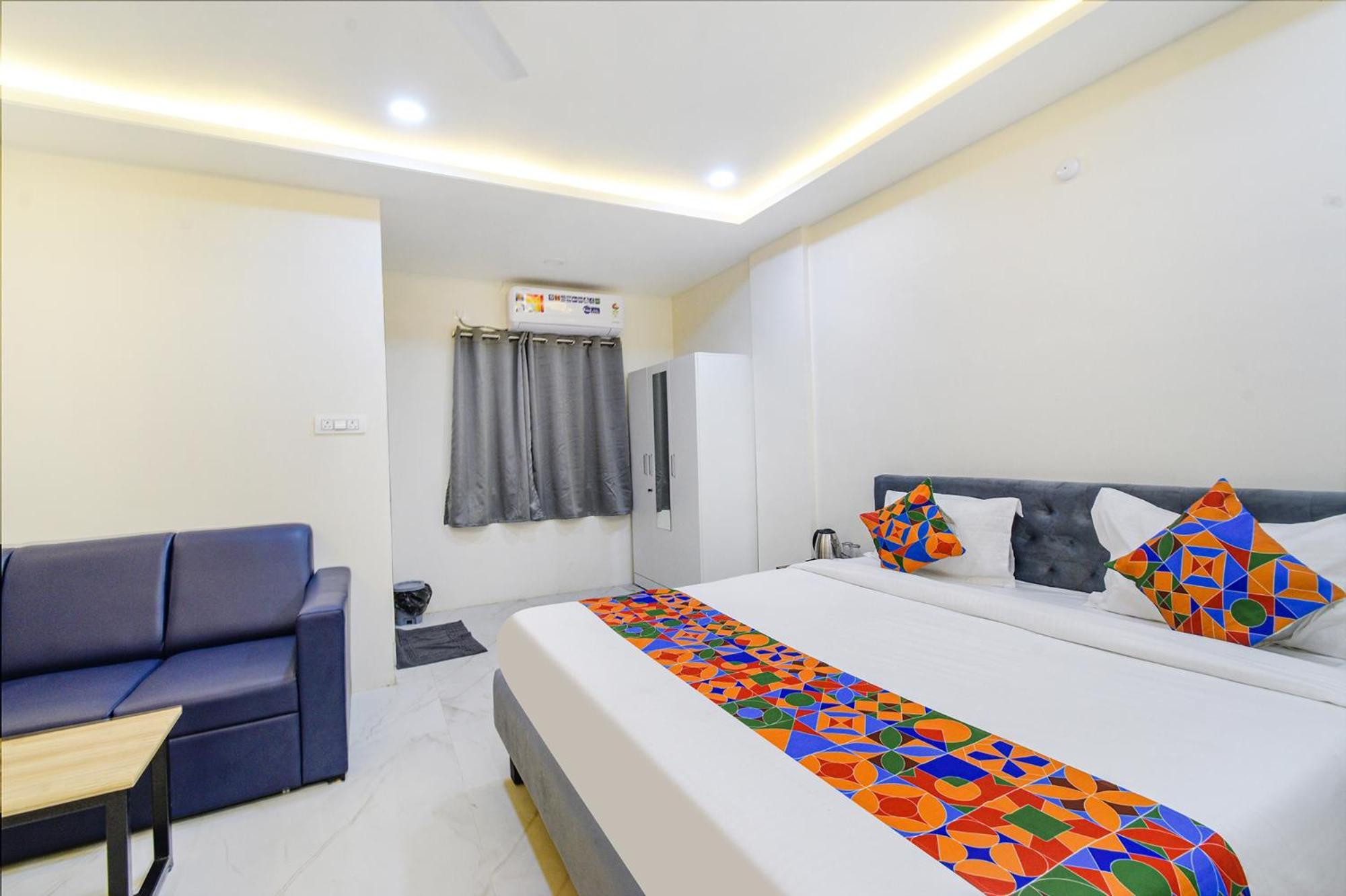Fabhotel Ssr Ikon Suites - Nr Hyderabad Central University, Kondapur Dış mekan fotoğraf