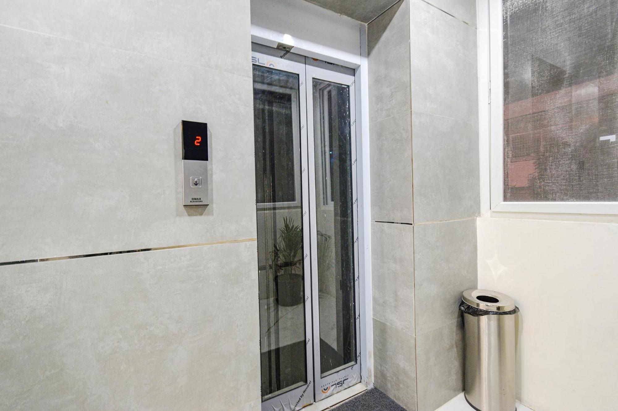 Fabhotel Ssr Ikon Suites - Nr Hyderabad Central University, Kondapur Dış mekan fotoğraf