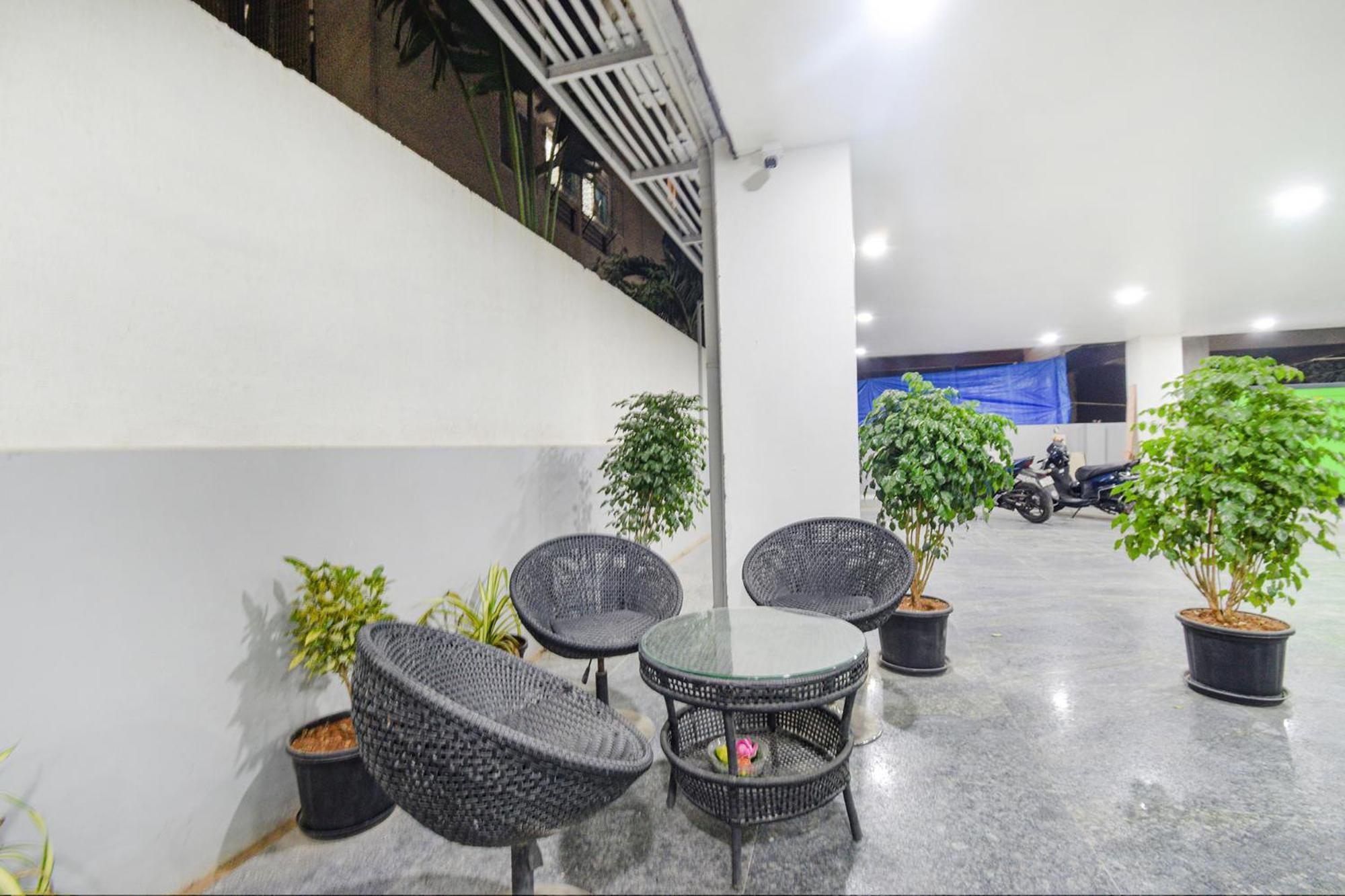 Fabhotel Ssr Ikon Suites - Nr Hyderabad Central University, Kondapur Dış mekan fotoğraf