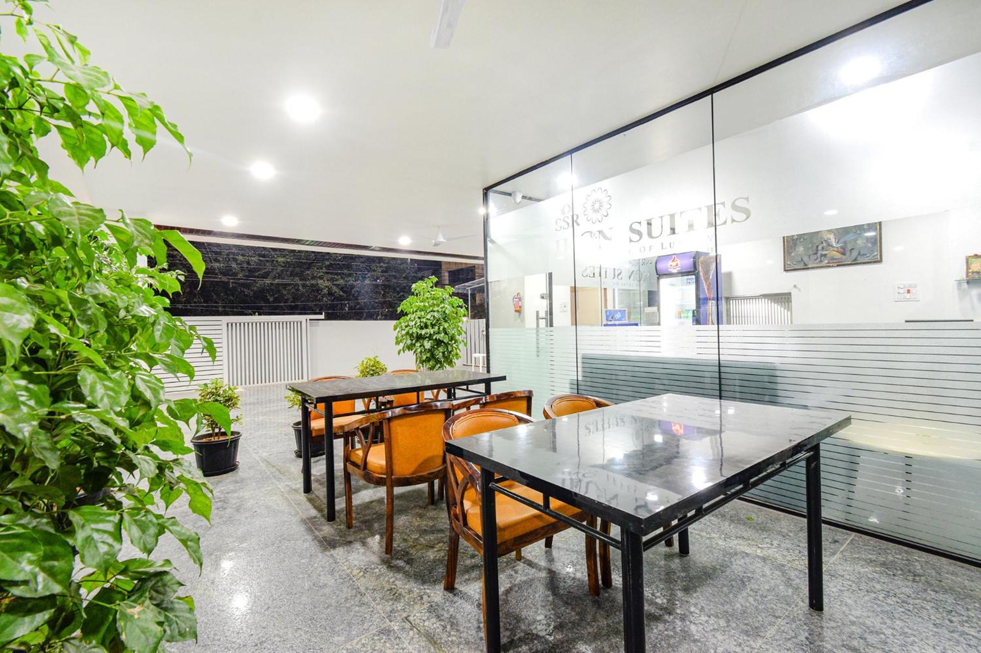 Fabhotel Ssr Ikon Suites - Nr Hyderabad Central University, Kondapur Dış mekan fotoğraf