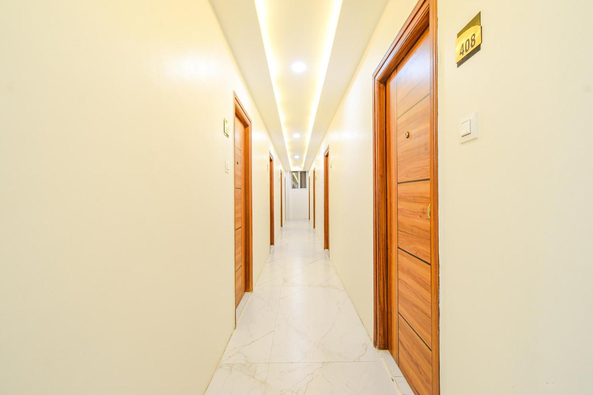 Fabhotel Ssr Ikon Suites - Nr Hyderabad Central University, Kondapur Dış mekan fotoğraf